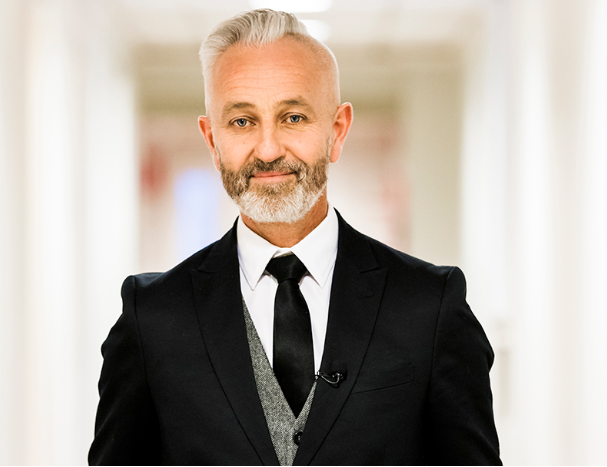Malcom Larri, Leder & kulturkonsulent